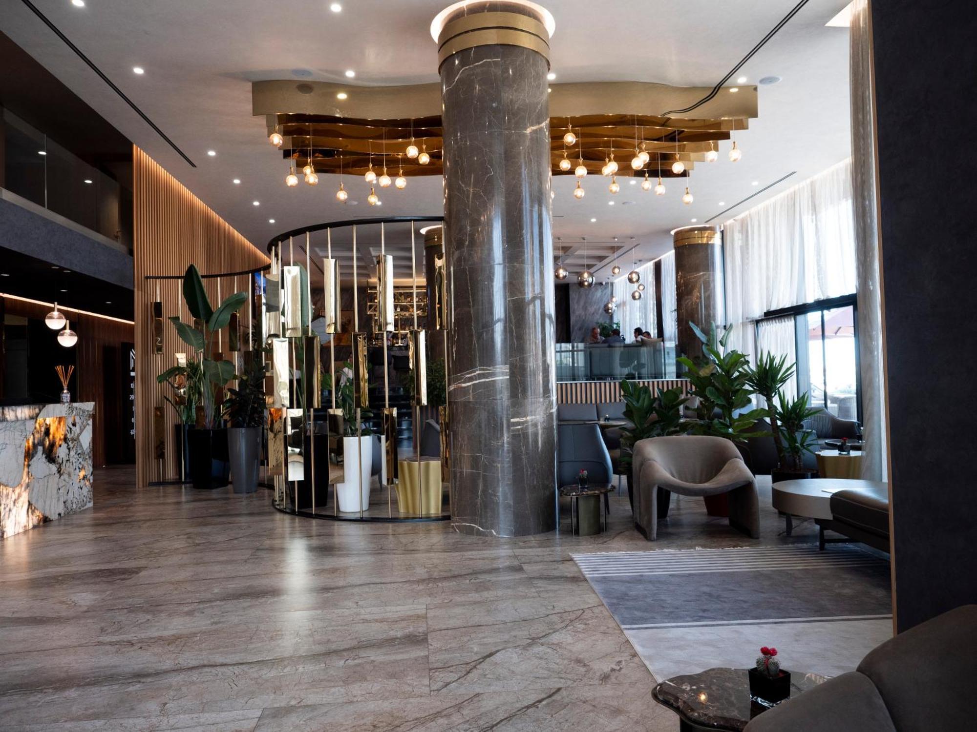 Marinaj Hotel & Spa Tirana Exteriör bild